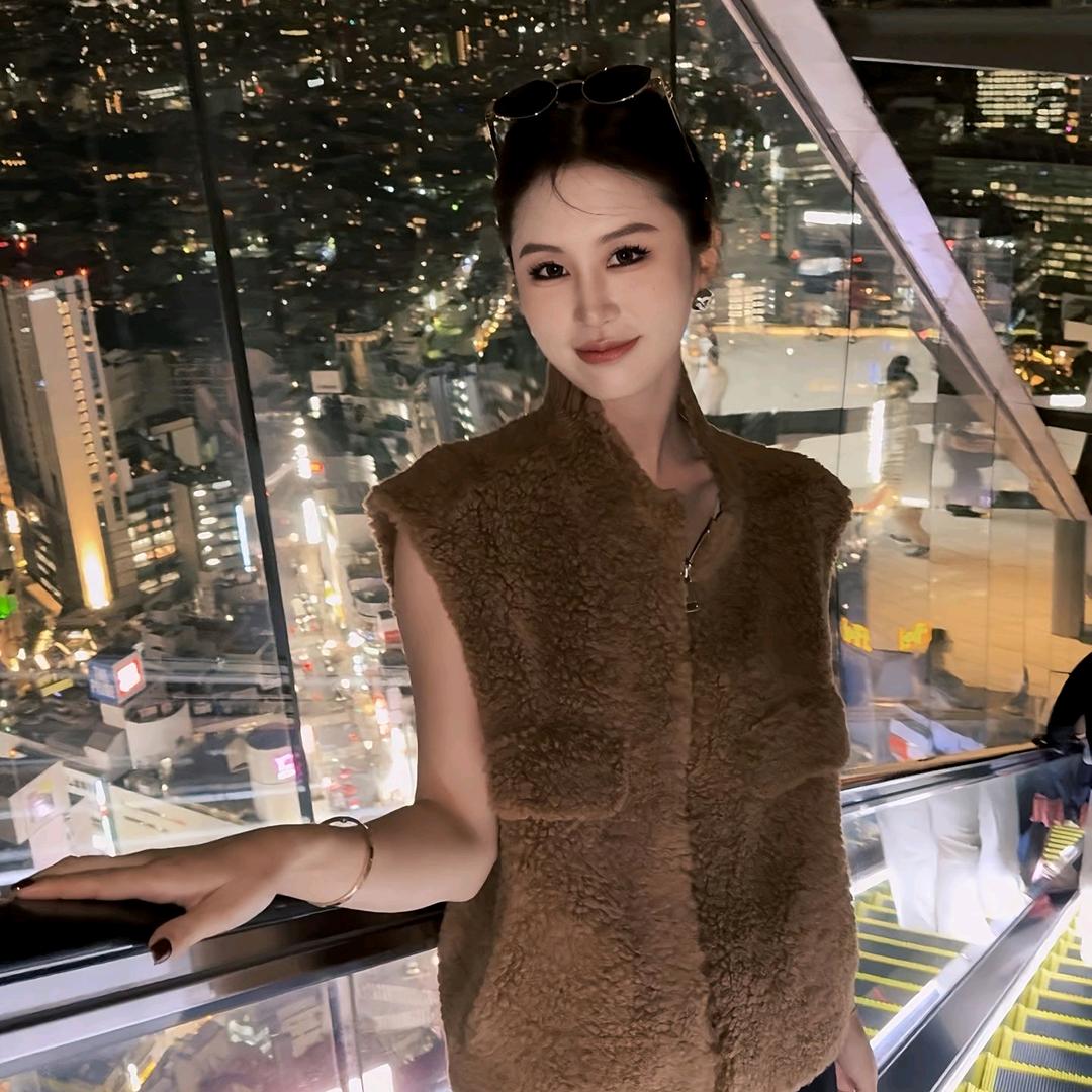 老板娘YOYO穿搭直播返场