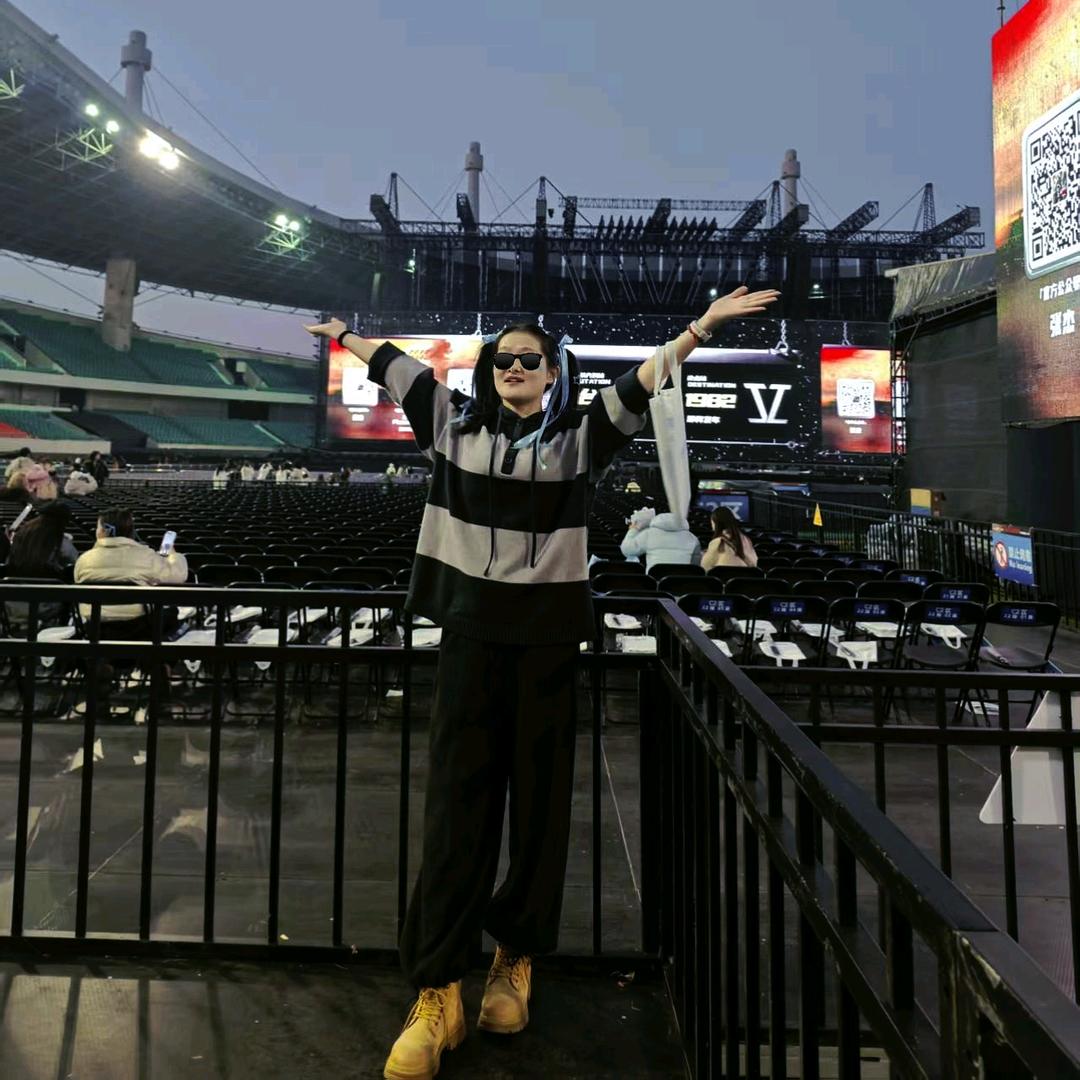 章鱼姐（见过张杰版）