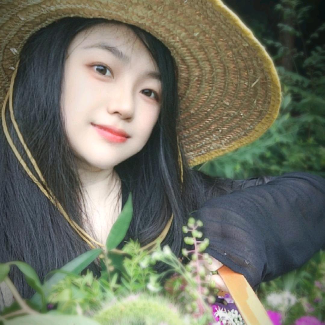 新宁西维娅蚕丝内衣小伍
