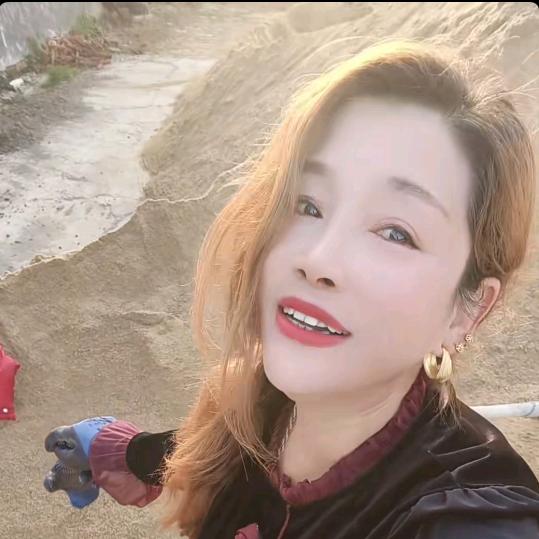 💋梁红单身💋