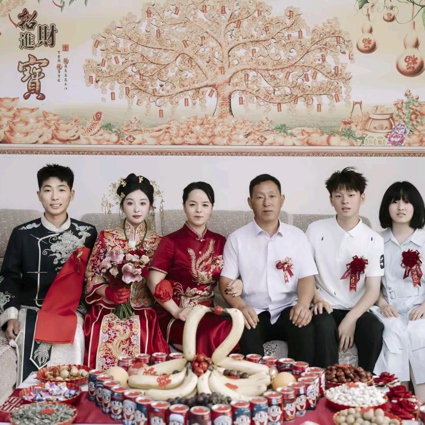 康佳二楼Qy衣橱