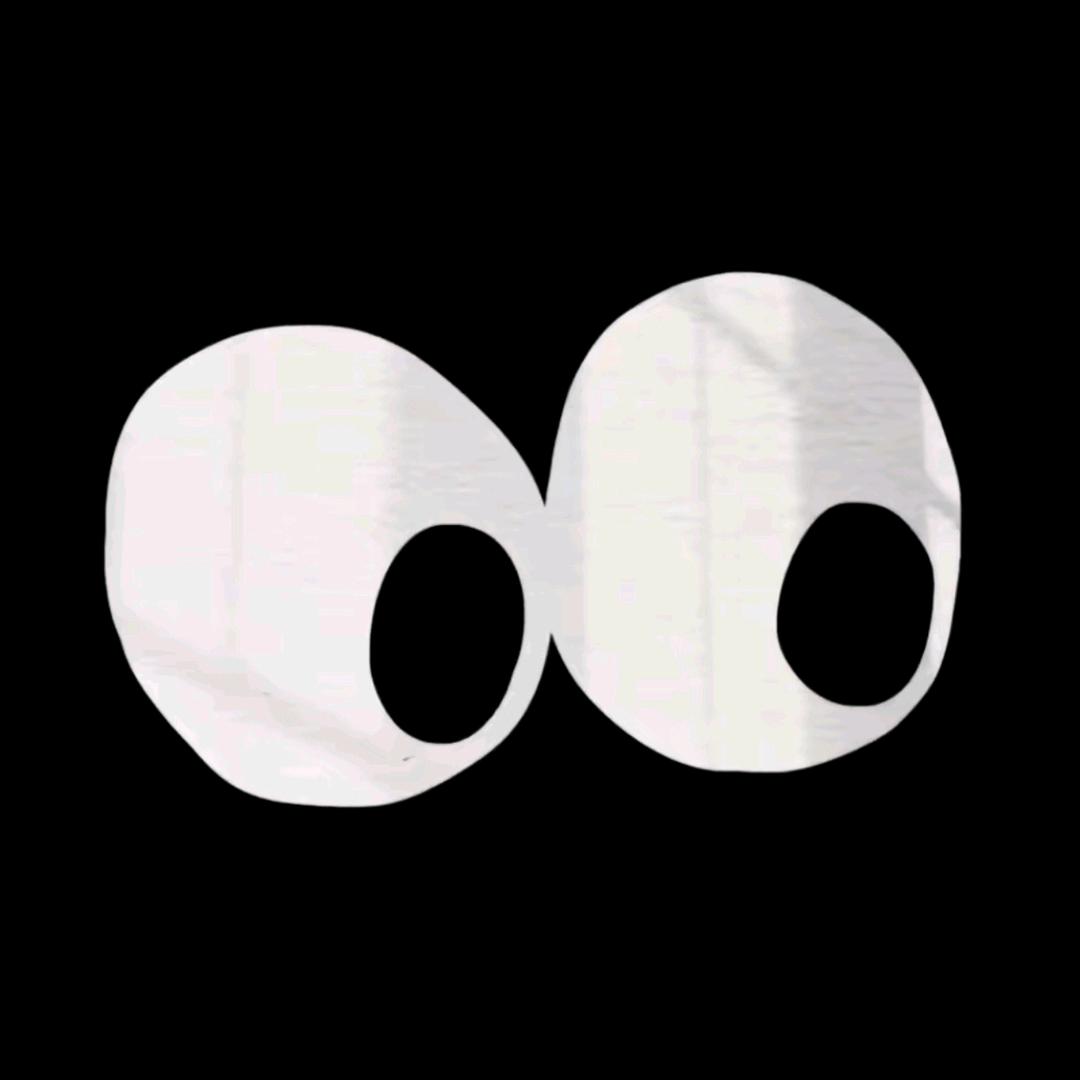 下雨天忧郁的偷吃猪饲料