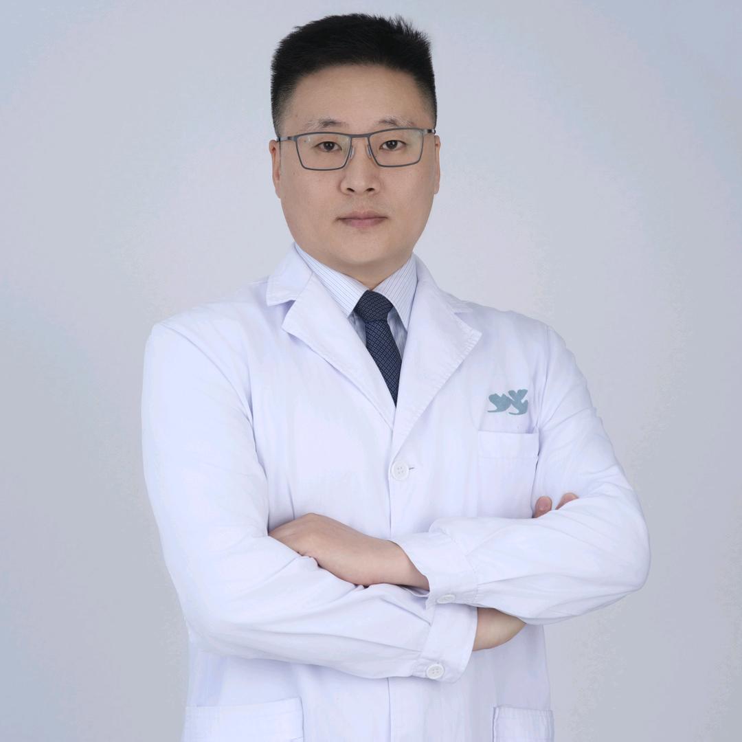 耳鼻喉董医生