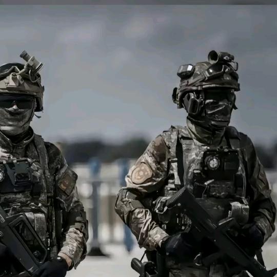 军事发烧友小张