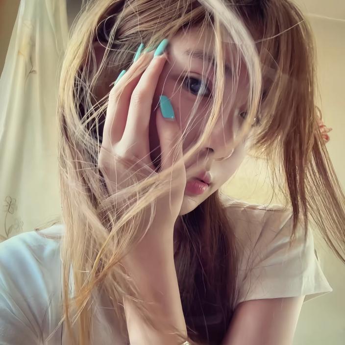 Lili.