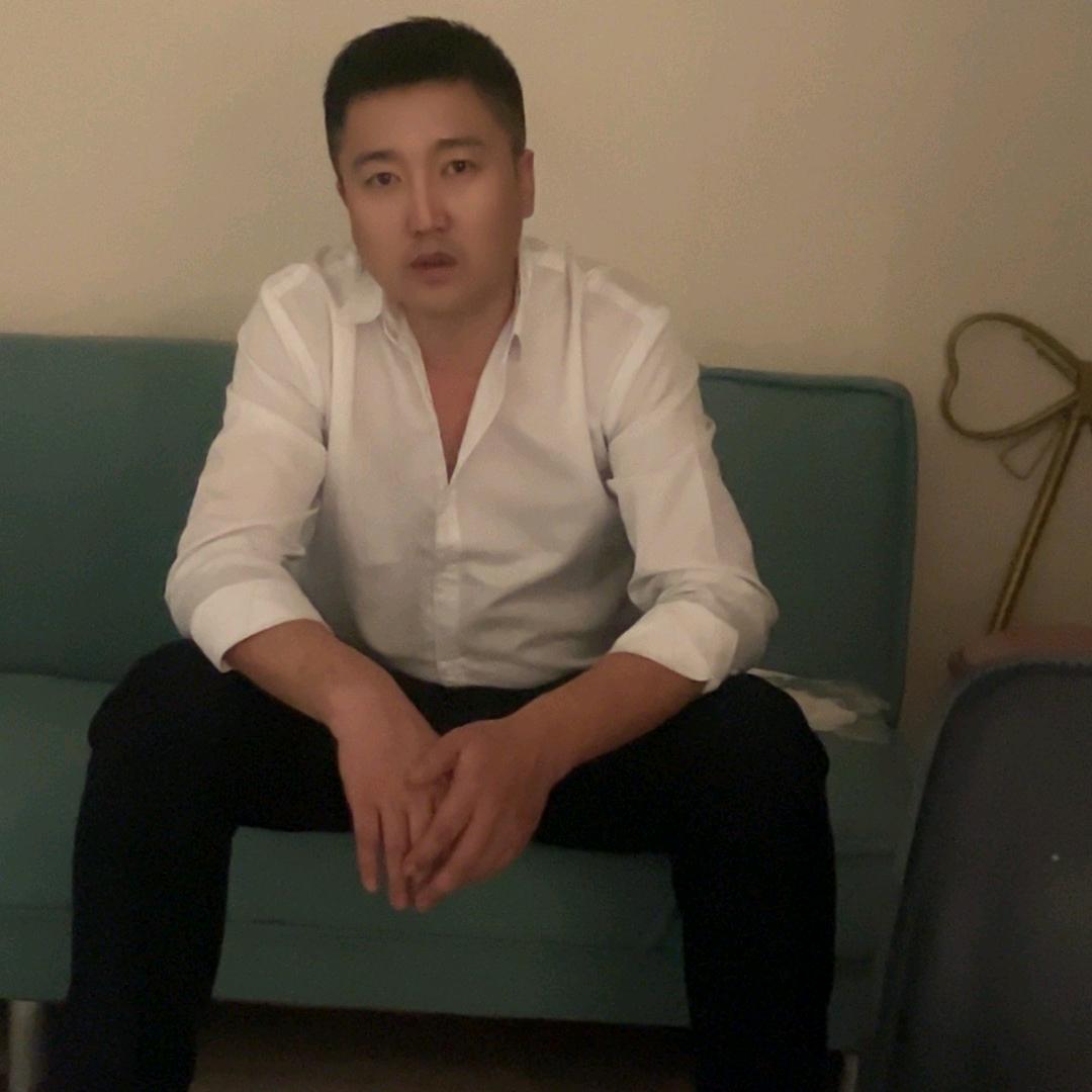 只爱钱🧐
