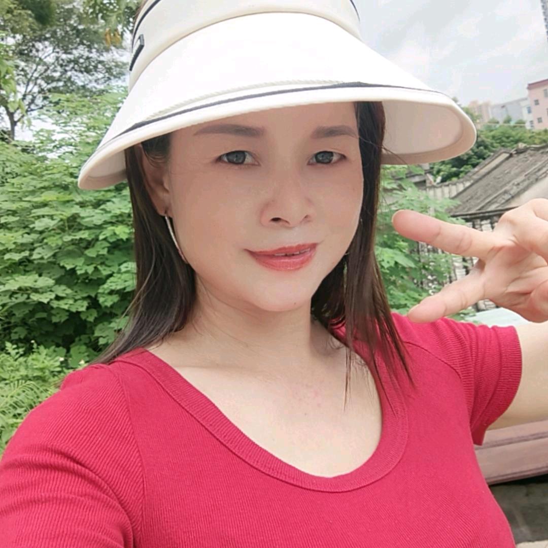 小美，🎤(马上准备首播)