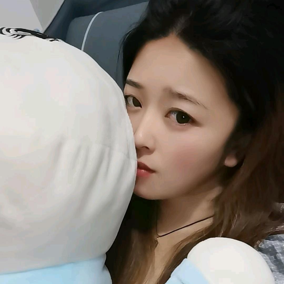 趁着年轻可劲闹！