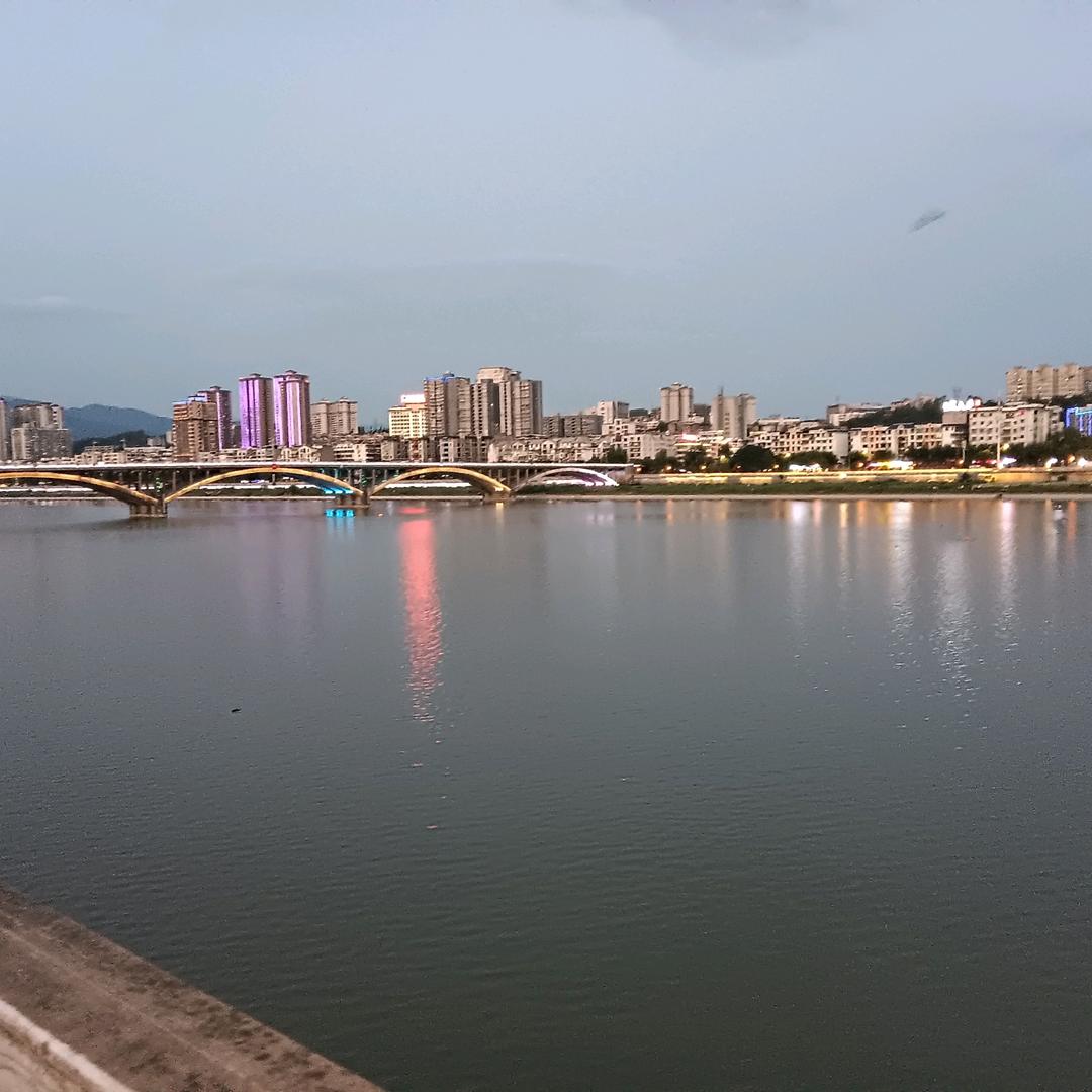 相亲相爱