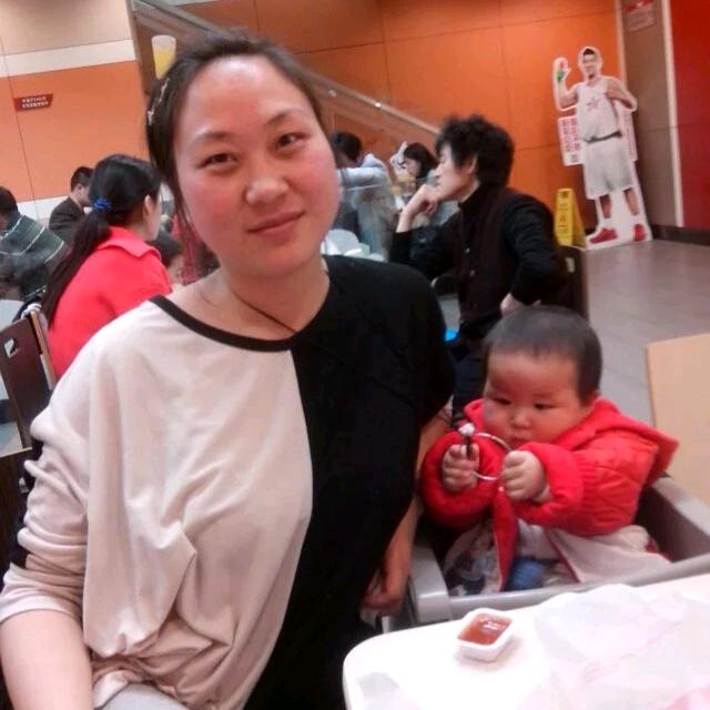 云云精品女装店