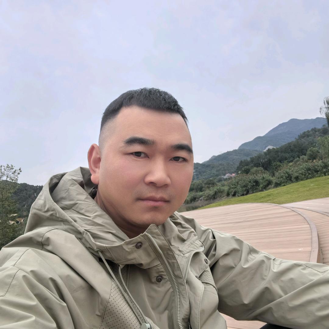 威信直达浙江商务大巴