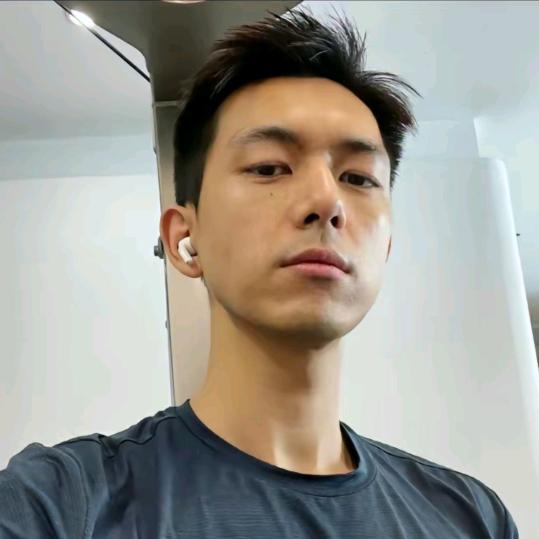 江时一