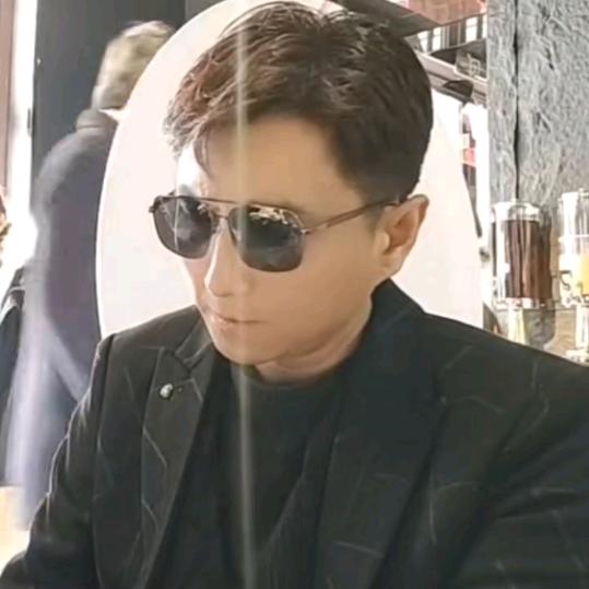 新疆马亮
