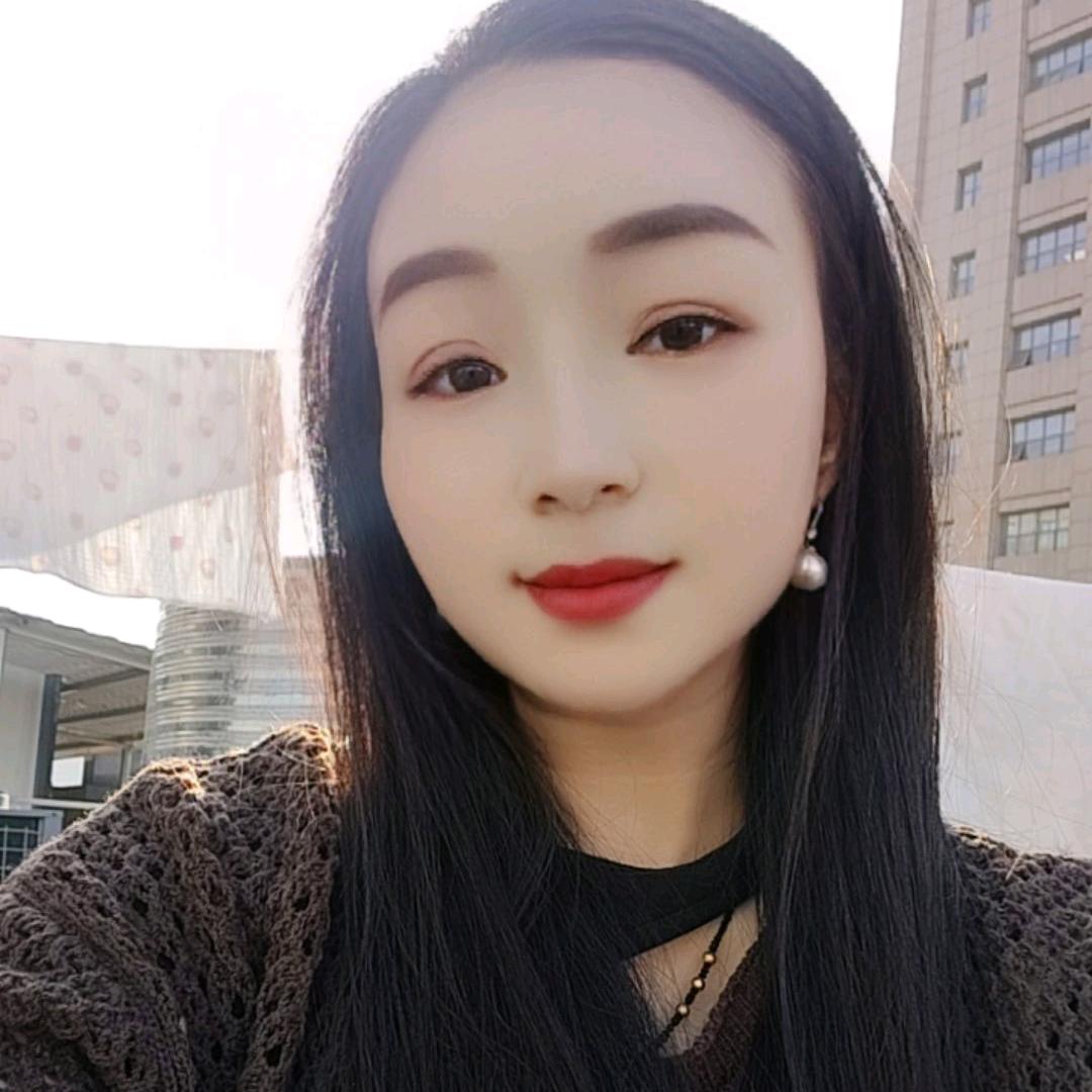 英子