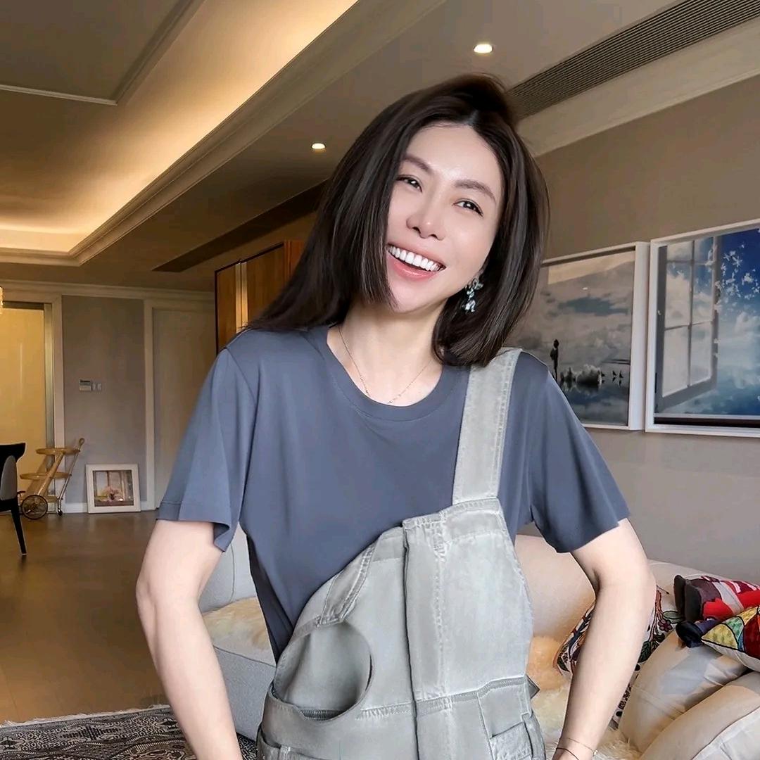 唐老板嘉玲姐（精致女装推荐）