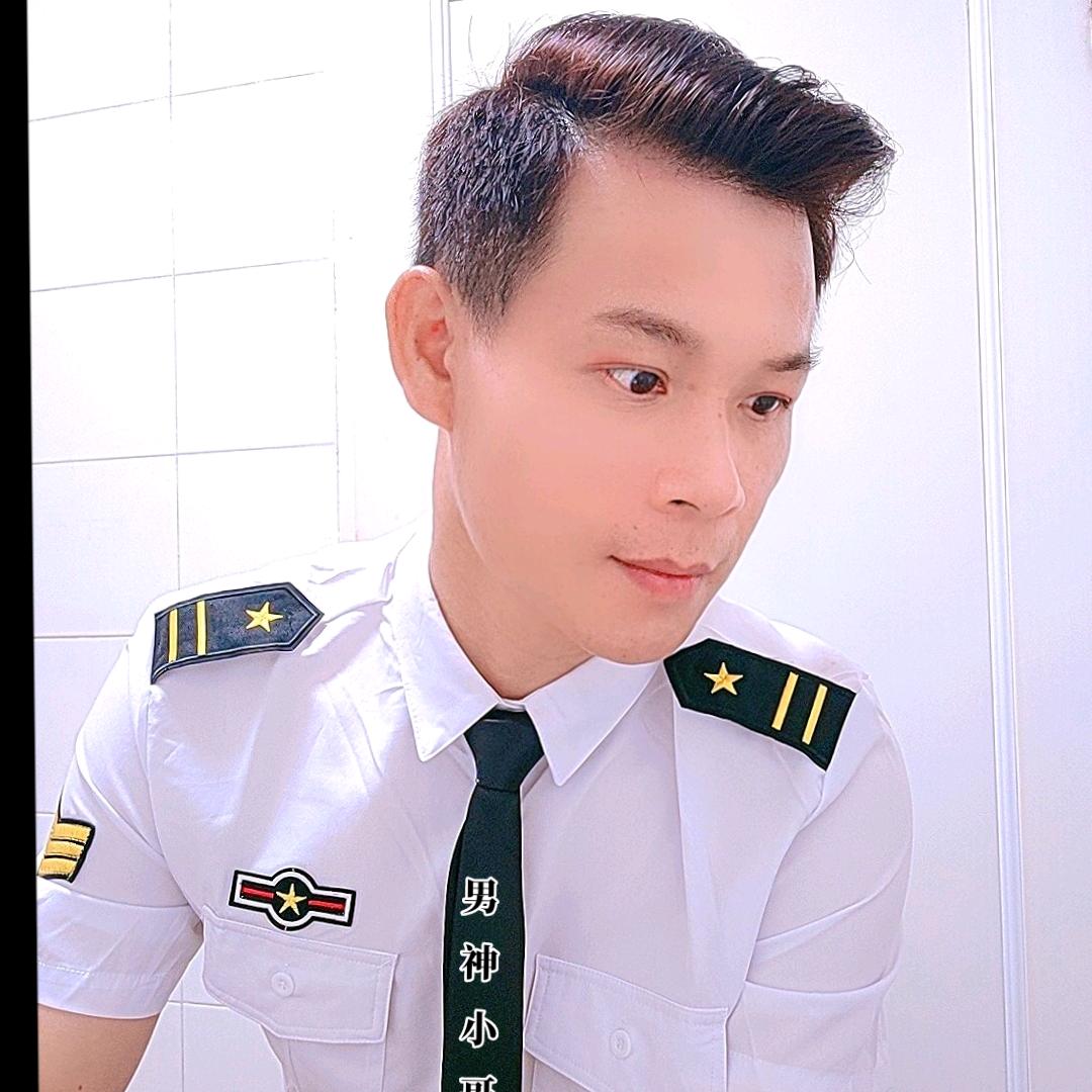 《小坚哥📀》