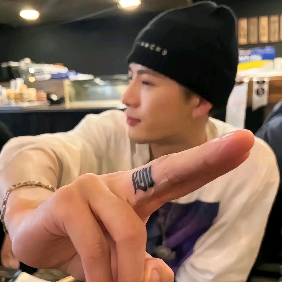 吃不吃橙子🍊
