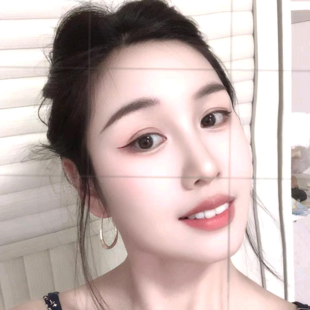 芳姐爱化妆