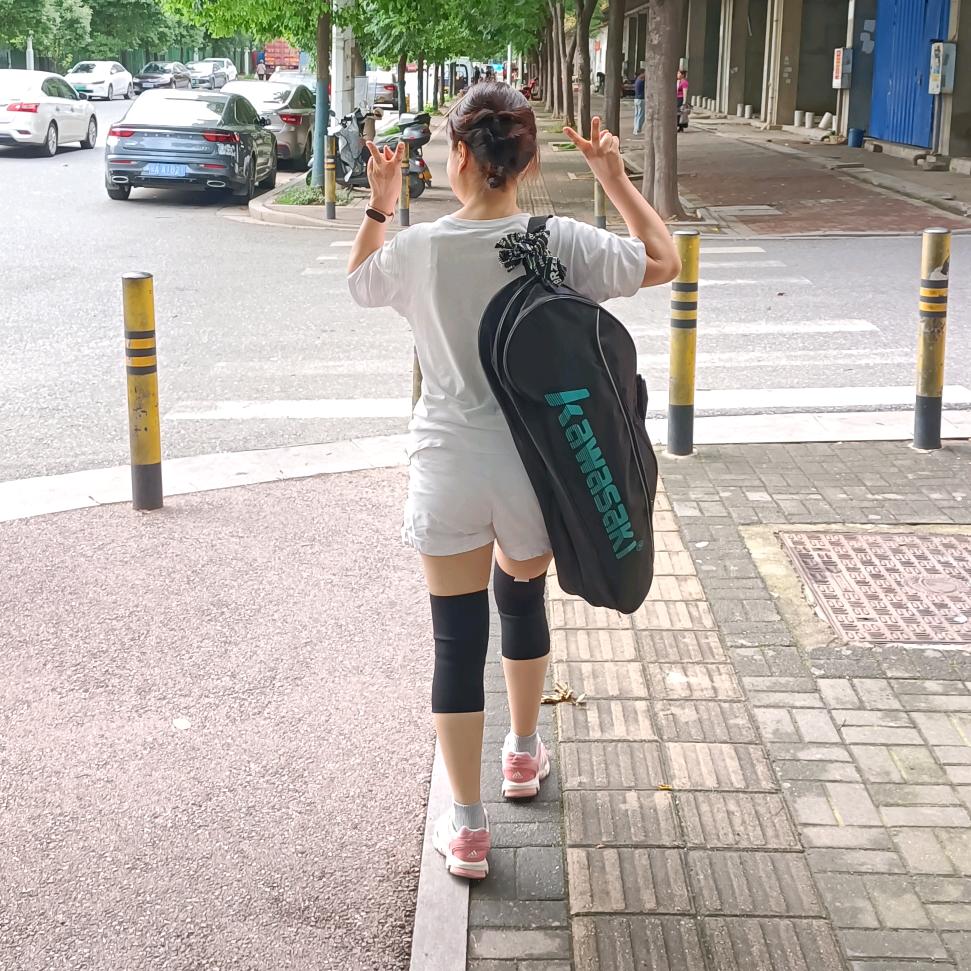 叶冰（二号街角女装）