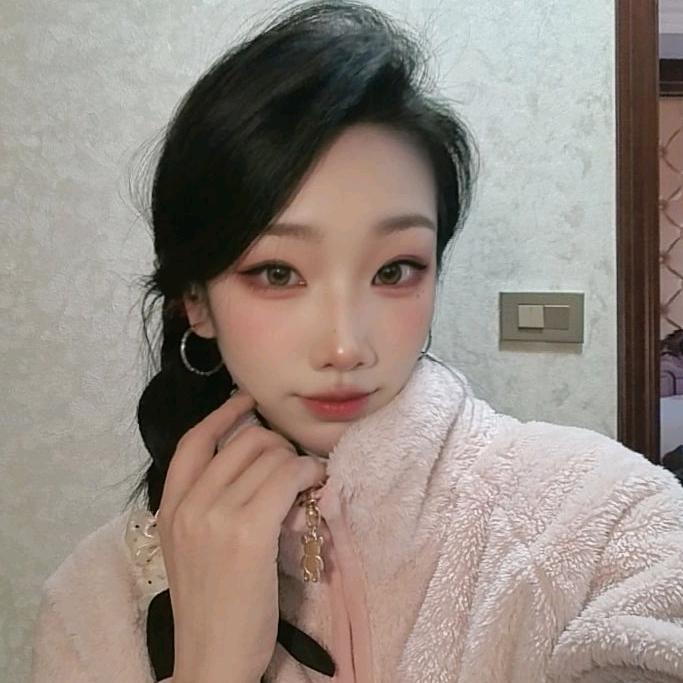 我妈妈说名字太长会有傻子跟着念