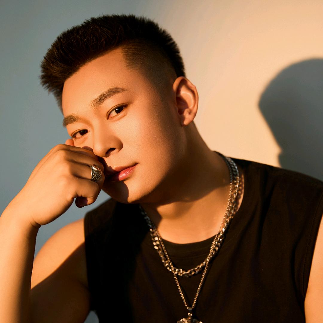 峯喆（不要连赞，谢谢）