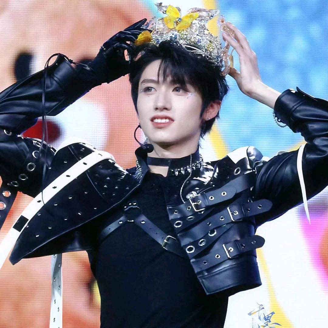 TF家族—朱志鑫ZZX