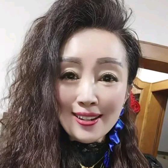 带刺的玫瑰🌹