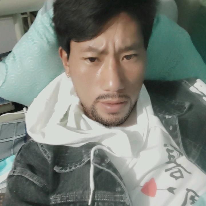 伍天