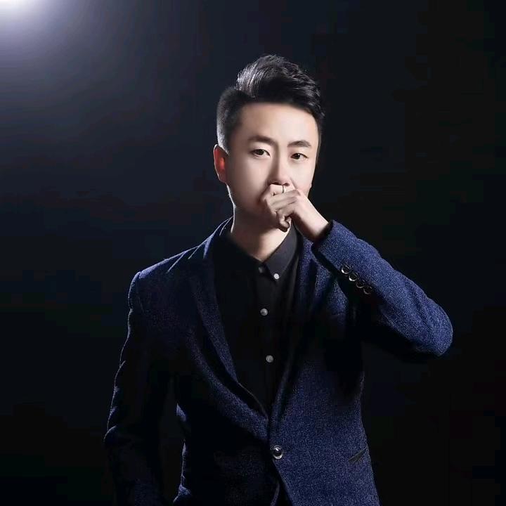 短剧吊打男女主