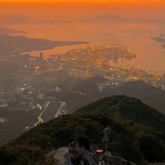 @云罗《欣赏风景》