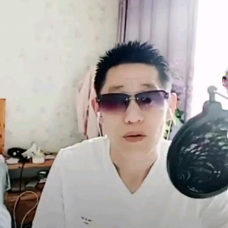 ☯️꧁伊歌꧂☯️