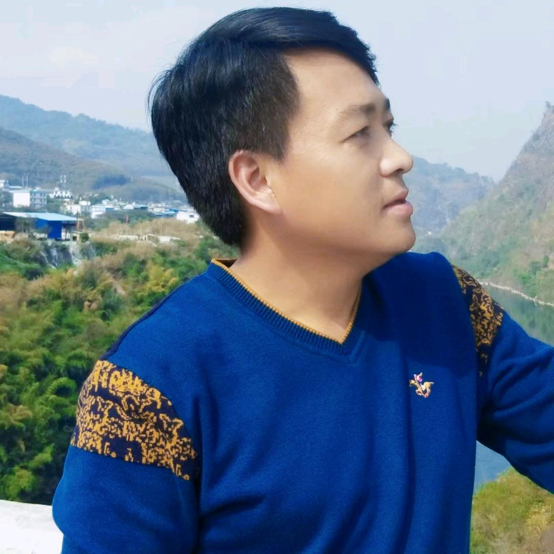云南，景谷小李本地土鸡养殖。