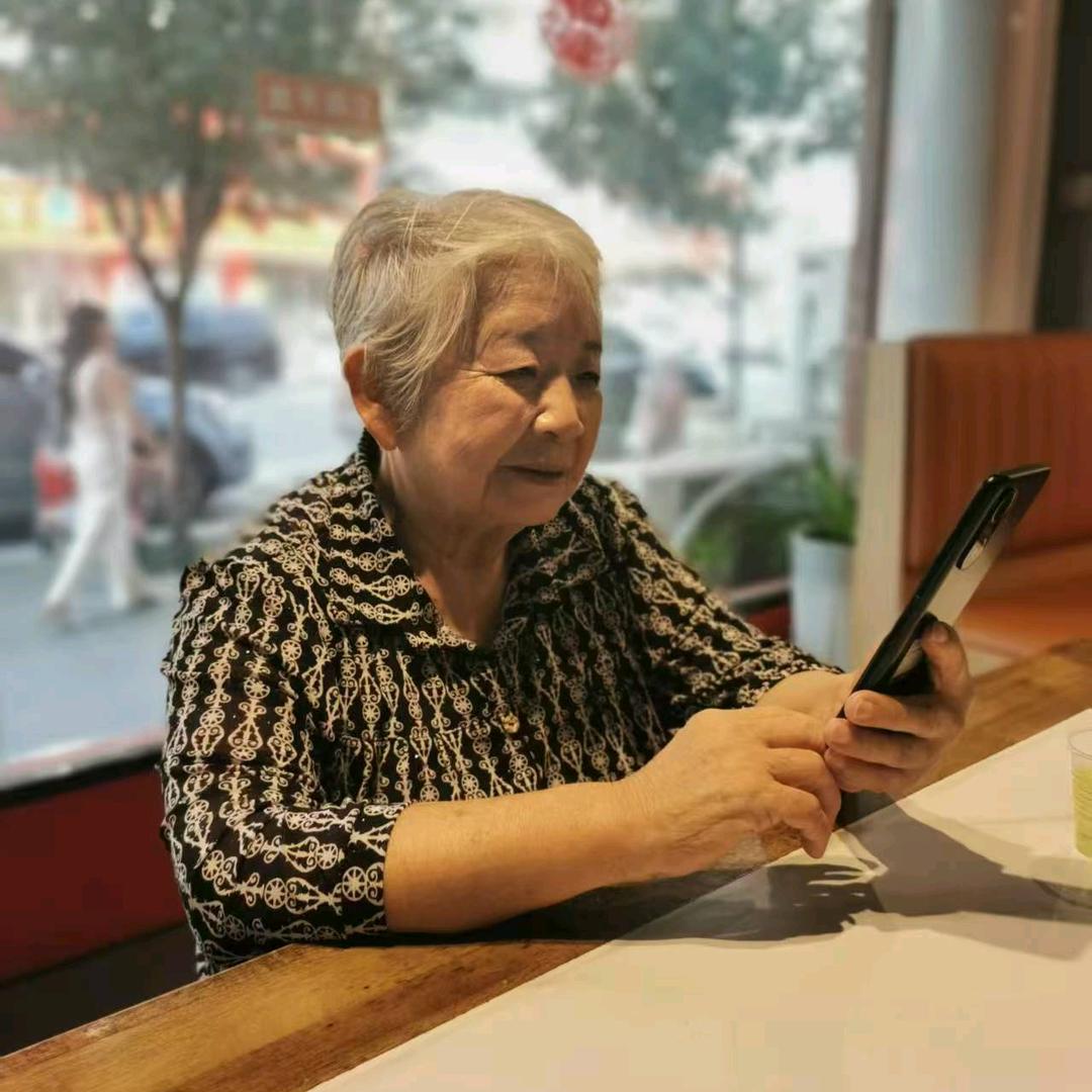 蒋大芳爱唱老歌