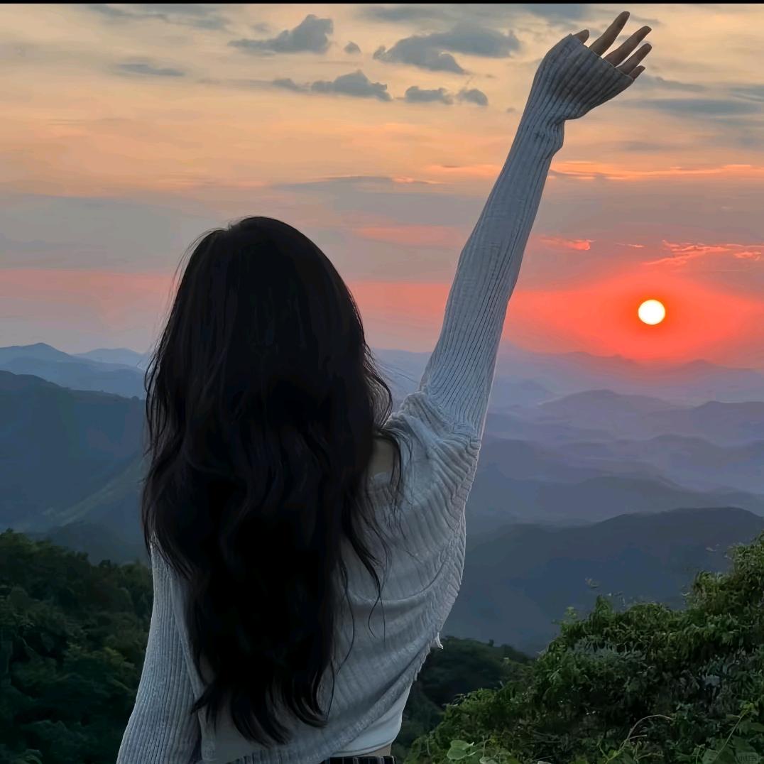 很忙的服装店长