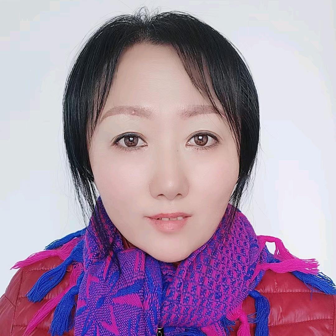 李 婧