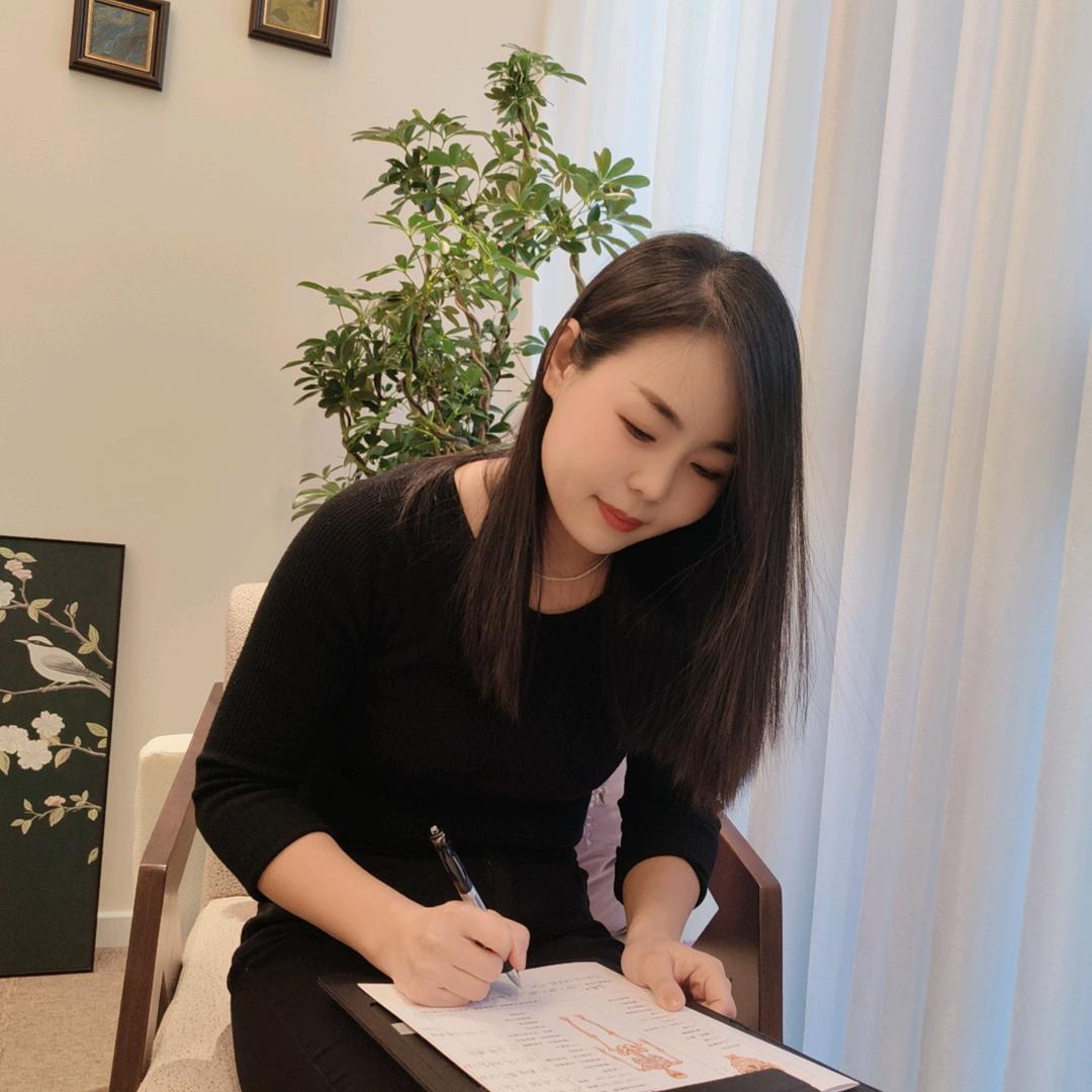 悦颜小助理