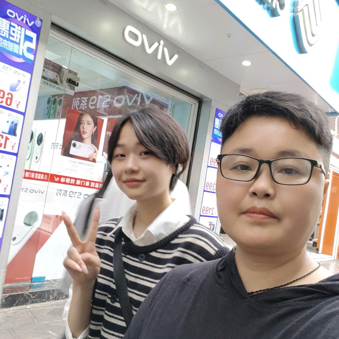 卫华