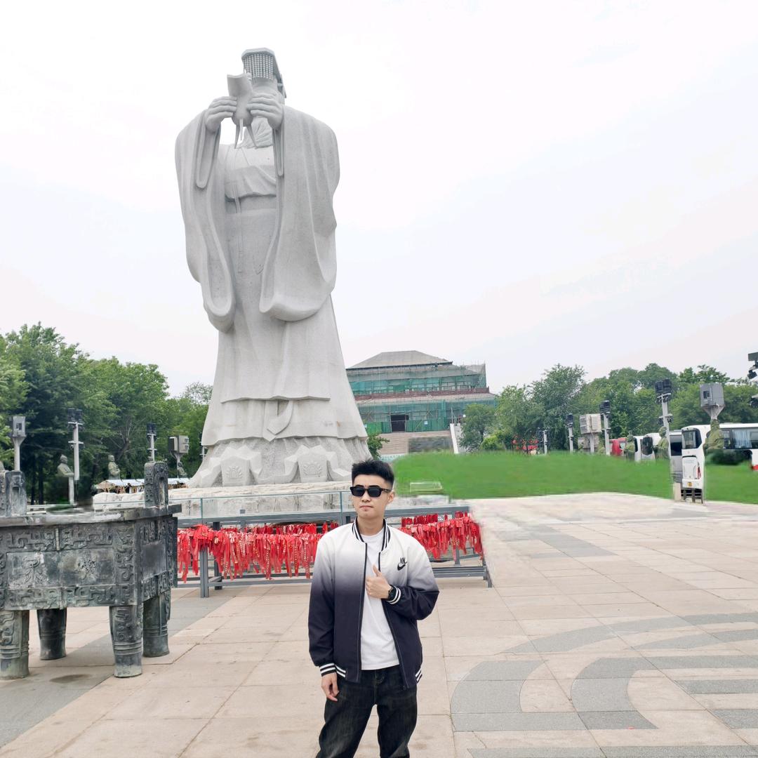 - ̗̀(๑ᵔ⌔ᵔ๑)