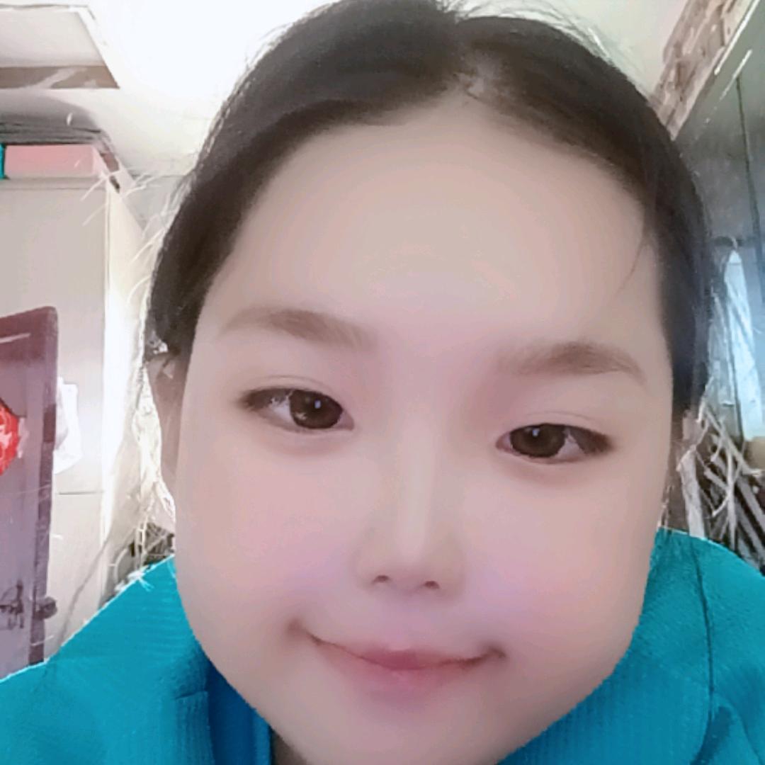 奶油草莓青提蛋糕