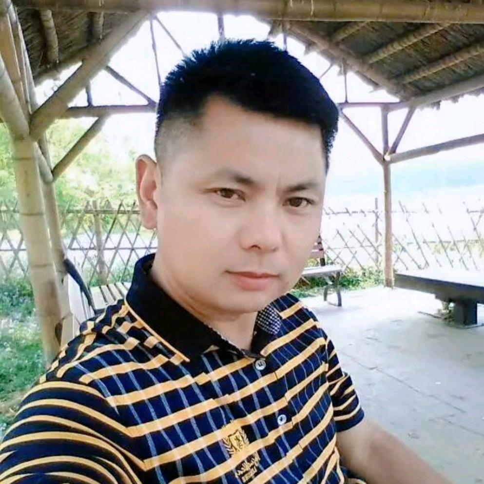 光山教书法的夏老师