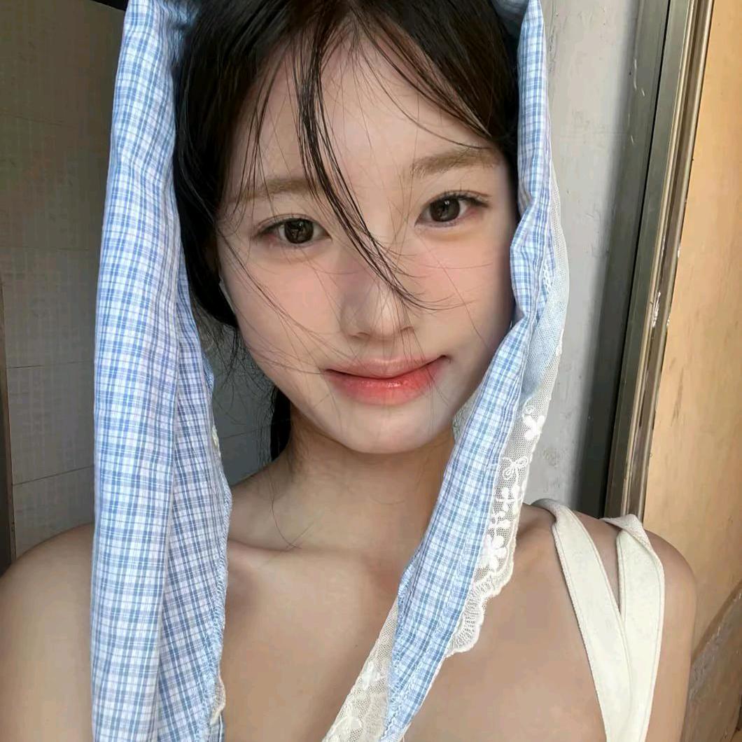 八月燕子