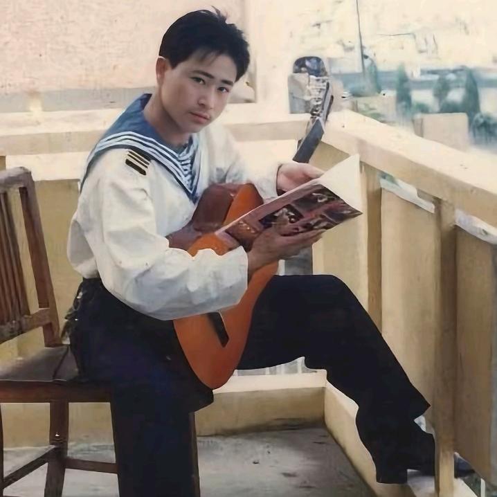 吉他钢琴高效率教学来九江市濂溪区老兵琴行