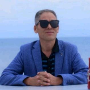 徘徊在城市边缘