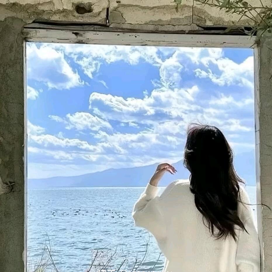 小 李 哥