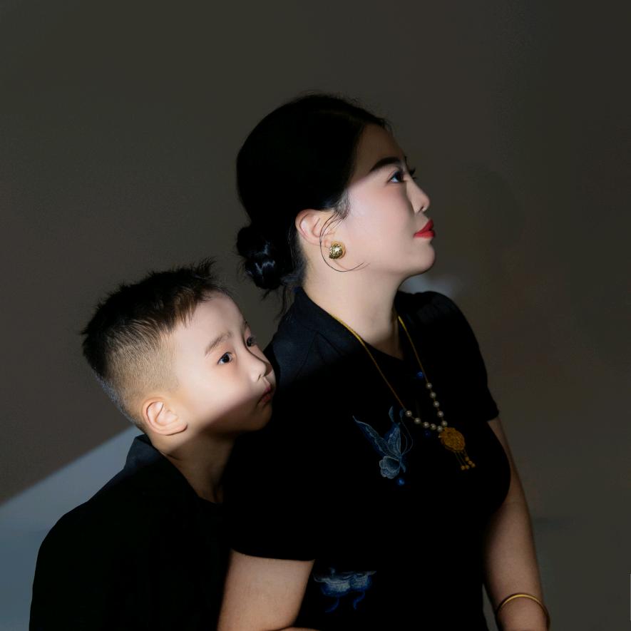 亿人丹养生馆水光洗脸吧申通快递