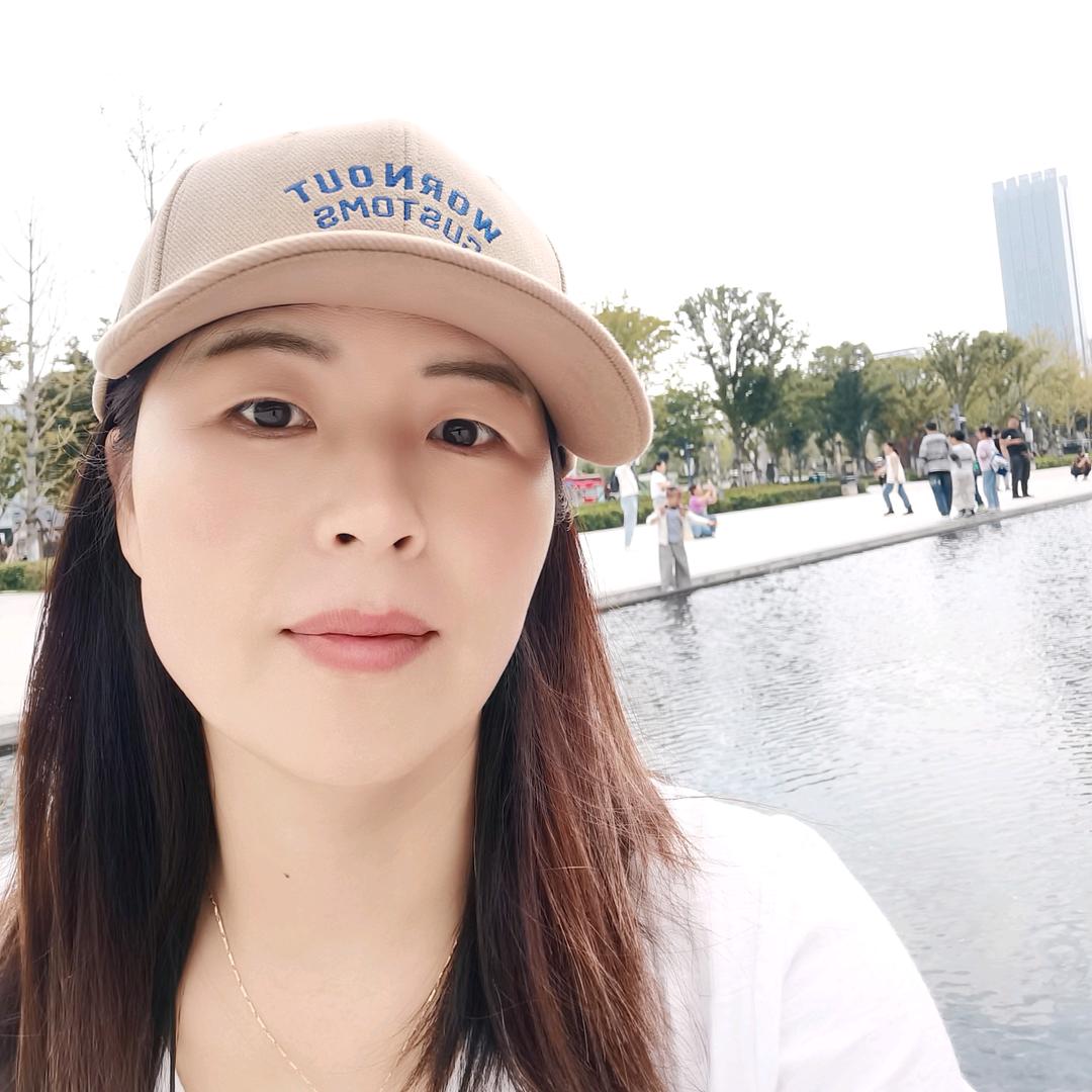恒恒妈首播上午 9：50
