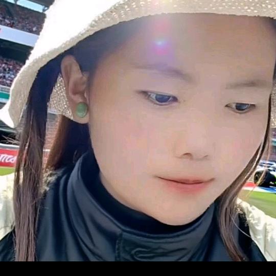 昂仁     玉珍😘