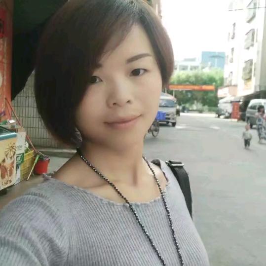 小邓（邓兰兰）