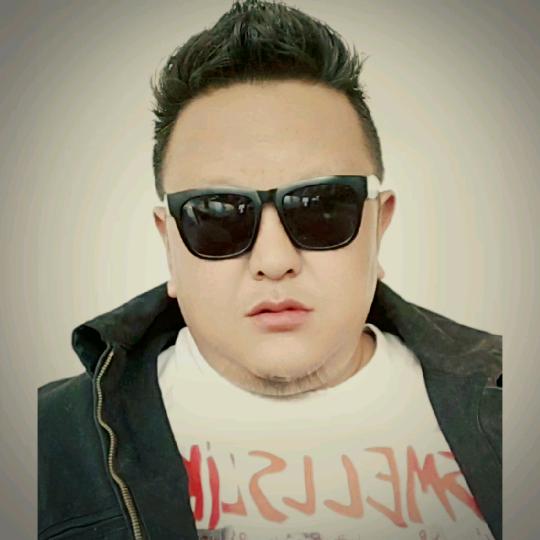 🏔一切随风🏔