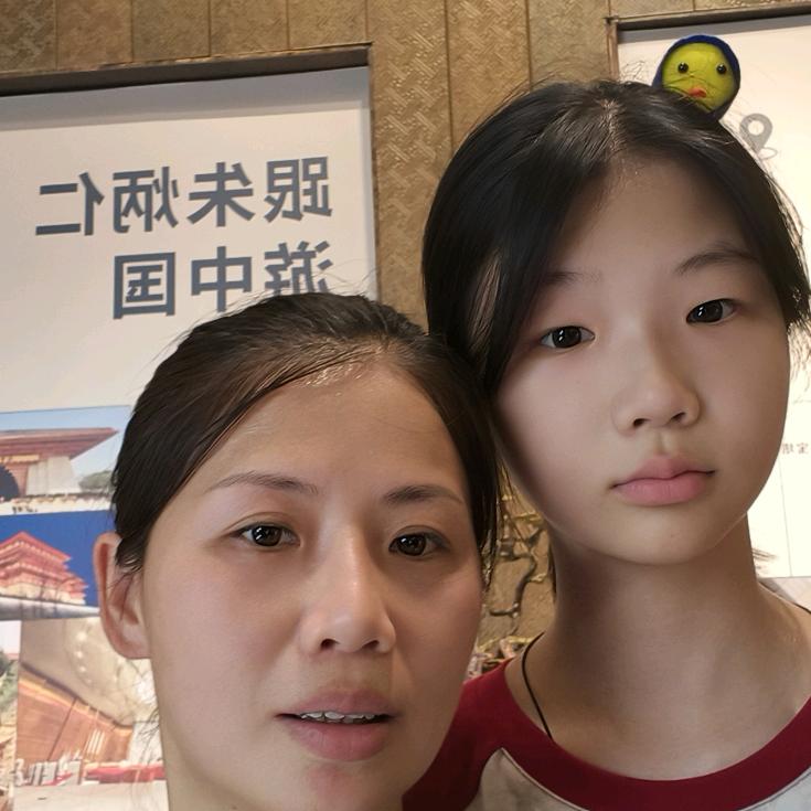 @刘苡彤和老妈